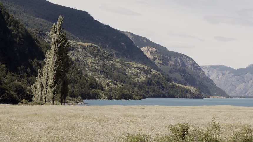 Mountain view near the water