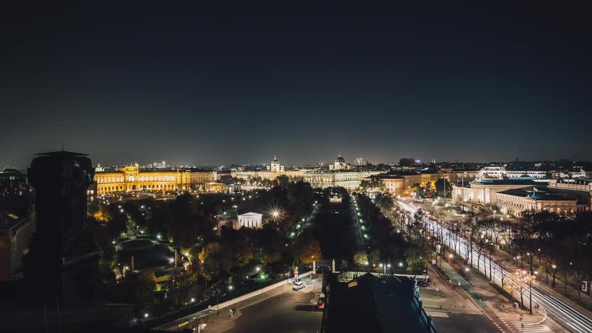 Traffic flows through boulevards in a citys downtown