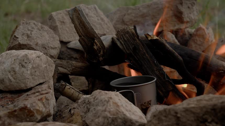 Water heating with bon fire