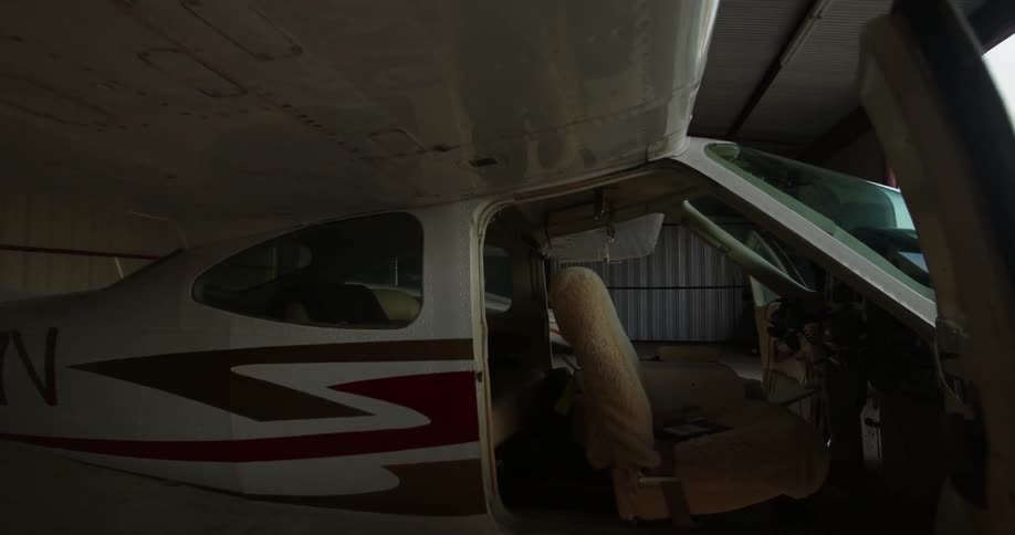 A view of the inner airplane