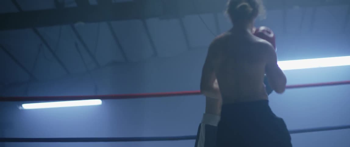 Two men boxing