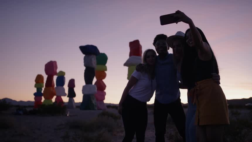 Friends take pictures together