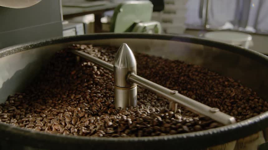 Coffee roaster drying roasted beans