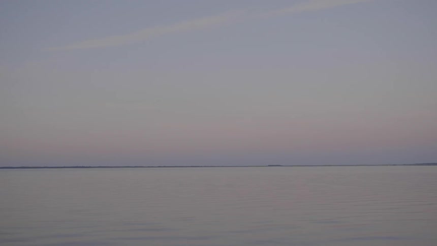 A calming ocean scenery at the dawn