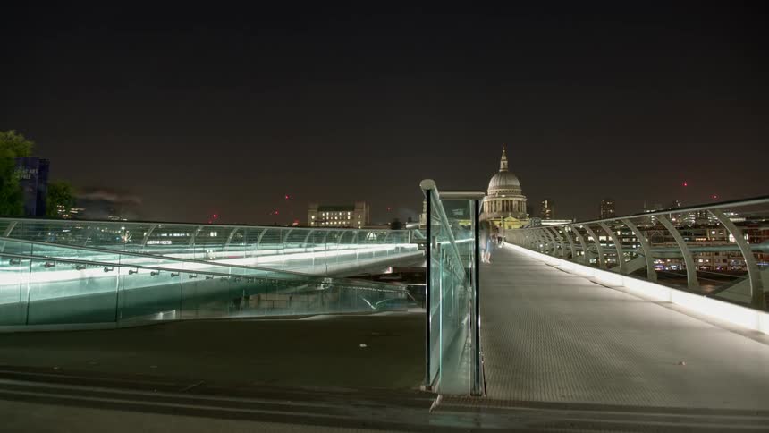 Many people travel on the overpass at night