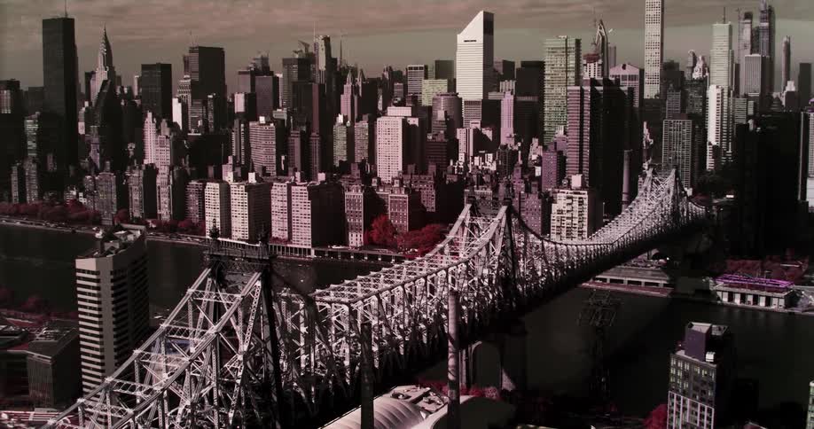 The city next to the river
