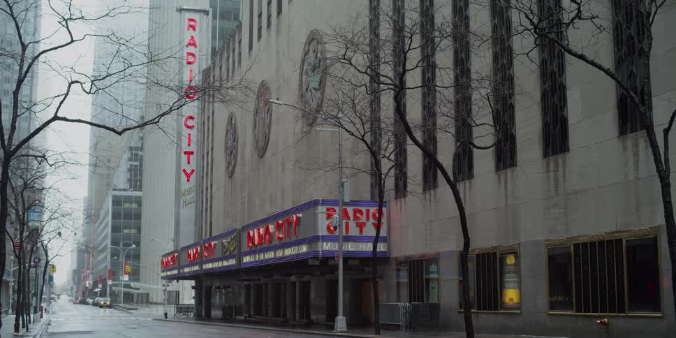 New yorks radio city music hall