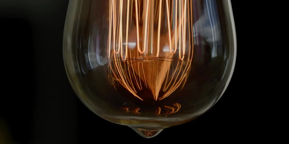Filaments in a light fixture illuminate then go off