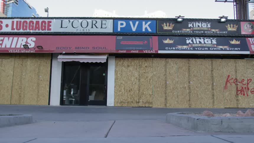 The boarded up and closed souvenir shops in las vegas