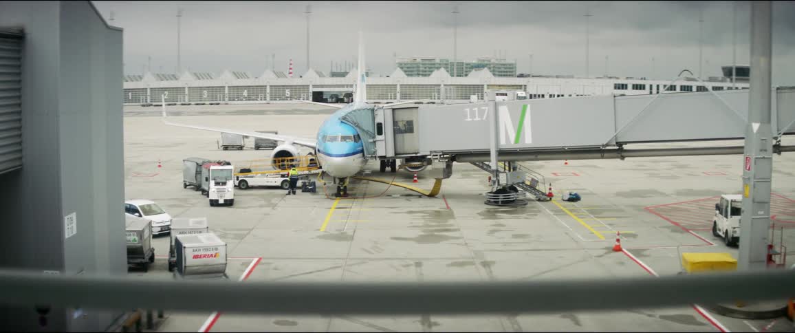 A plane waiting for passengers