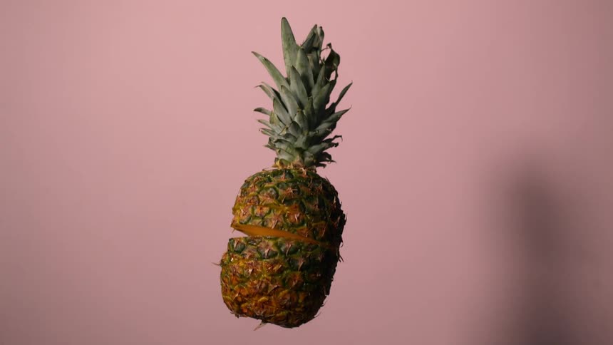 The pineapple is sliced