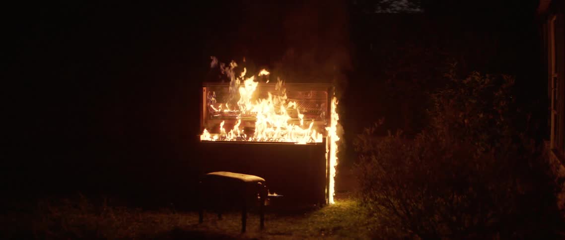 The piano is on fire