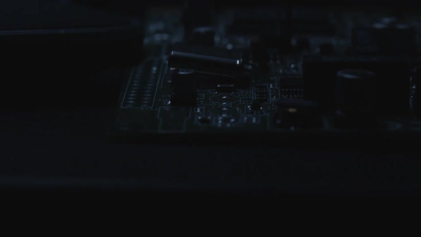 Parts moving on a circuit