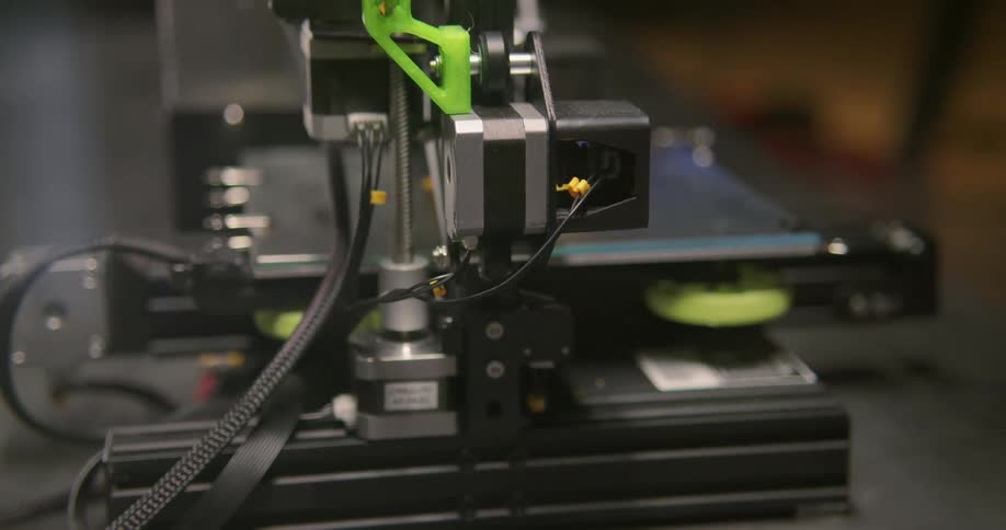 A 3d printer in motion