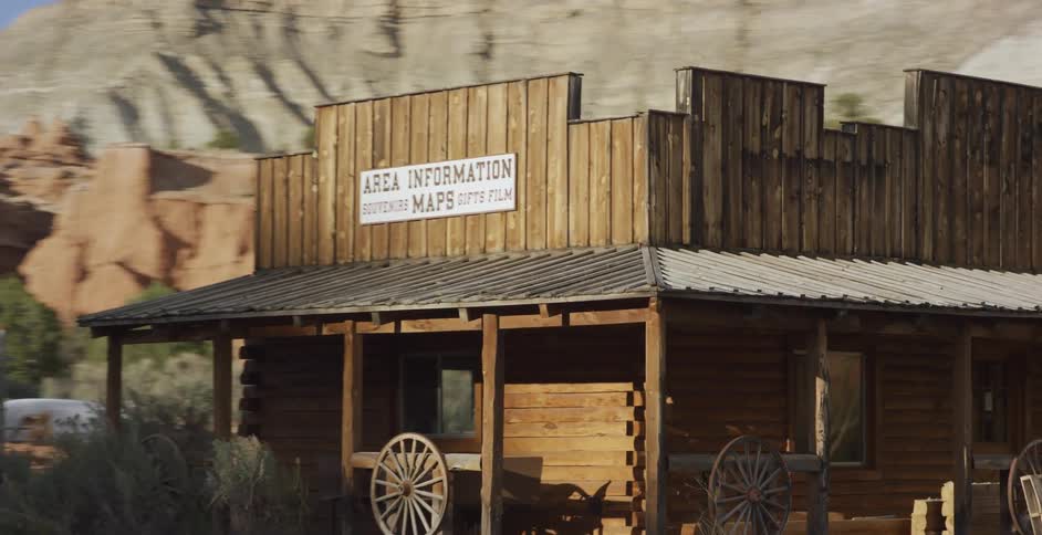 A western tourist attraction has an area information shop