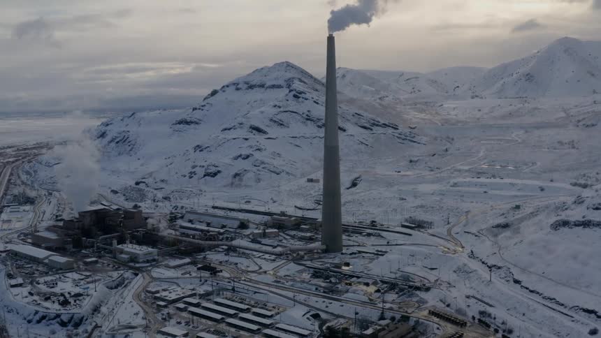 A rural area is displayed during winter