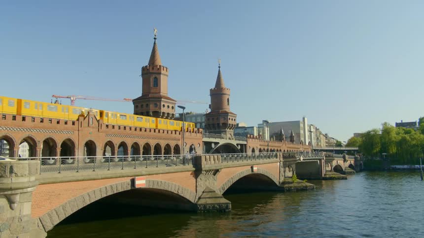 Ubahn train passing over oberbaum bridge in berlin city germany