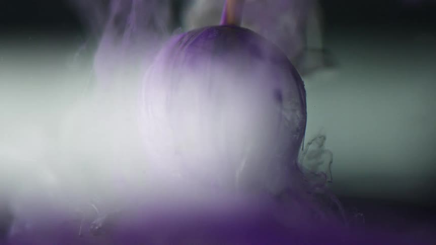 Dye coming off a sphere