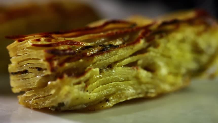 Fried pasta is placed on the table