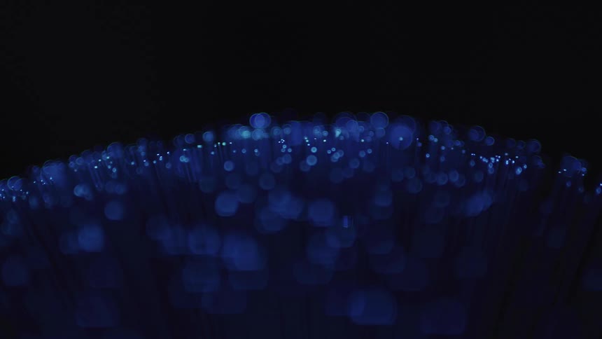 Colors change at the end of rotating fibers
