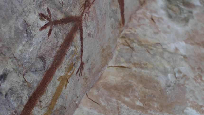 Drawings on large rocks