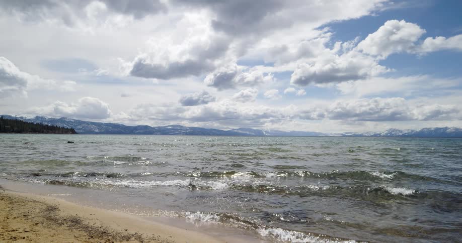 Waves rolling in to the shore