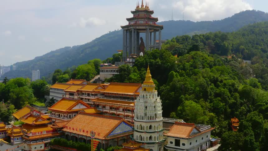 A large temple in a city