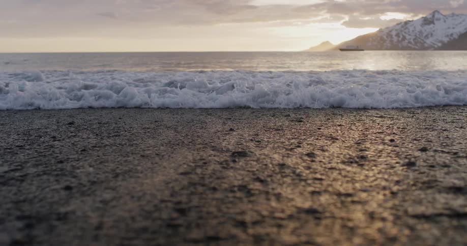 Waves rolling in to the shore