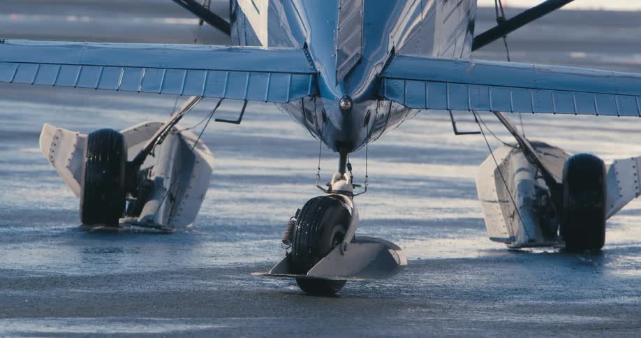 A seaplane backing up