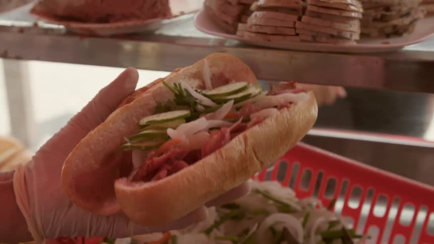 Preparing a sandwich