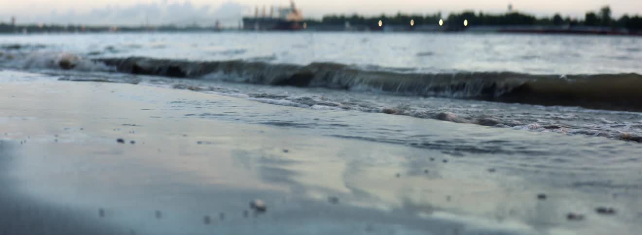 Waves rolling in to shore