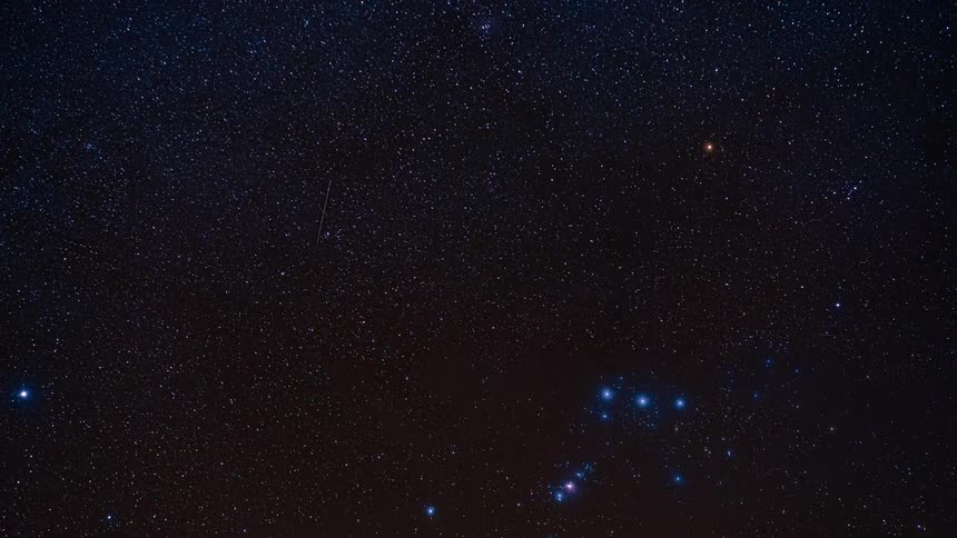 Many stars in a night sky some bright stars and constellations and shooting stars