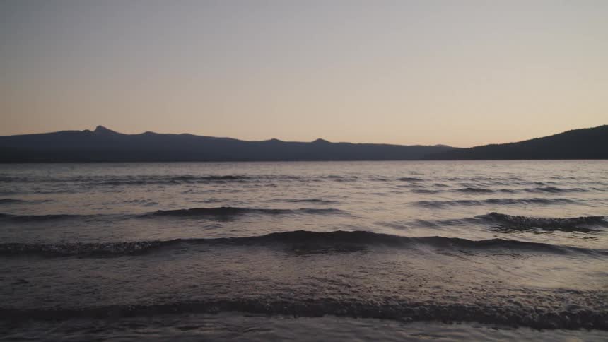 Waves in the ocean rolling in to the shore
