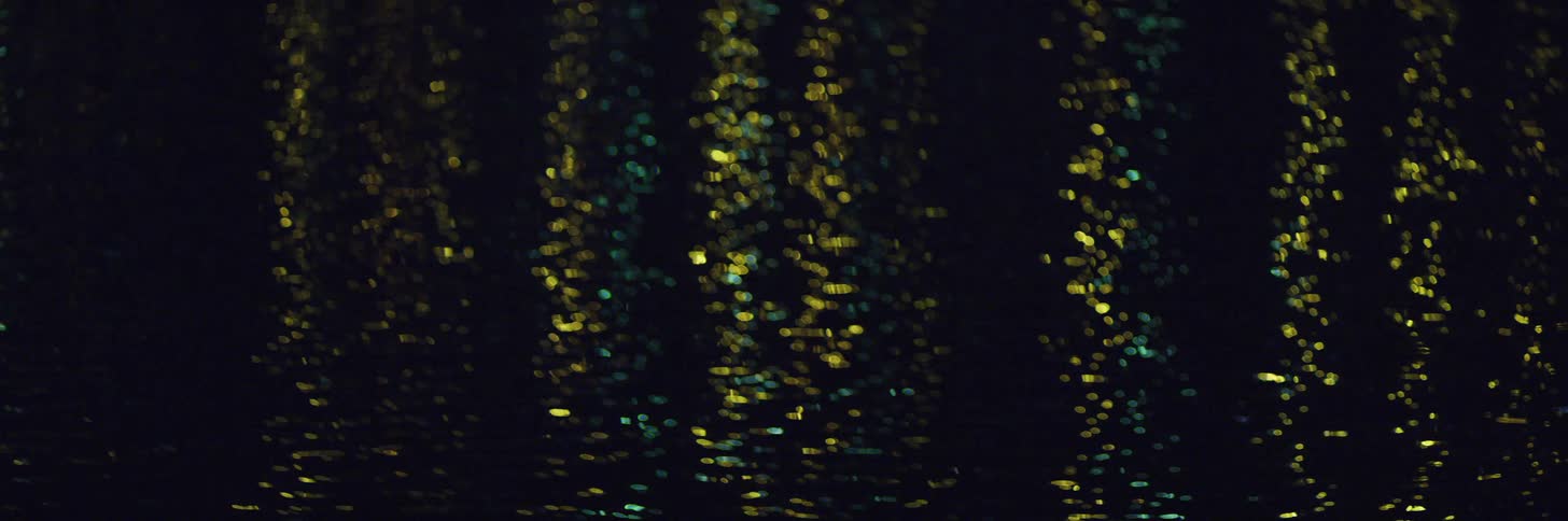 The rough waters move at night