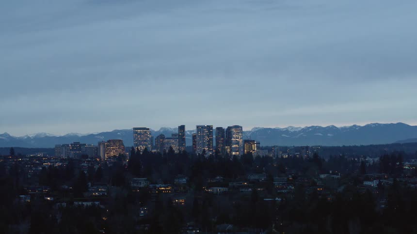 Descending traverse along the Bellevue skyline with the Cascade Mountains in the distance