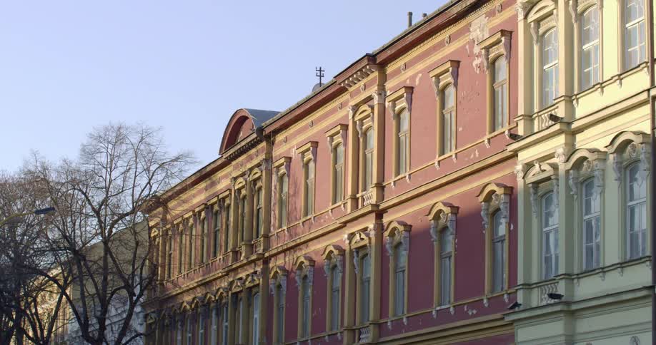 A long stretch of connected buildings