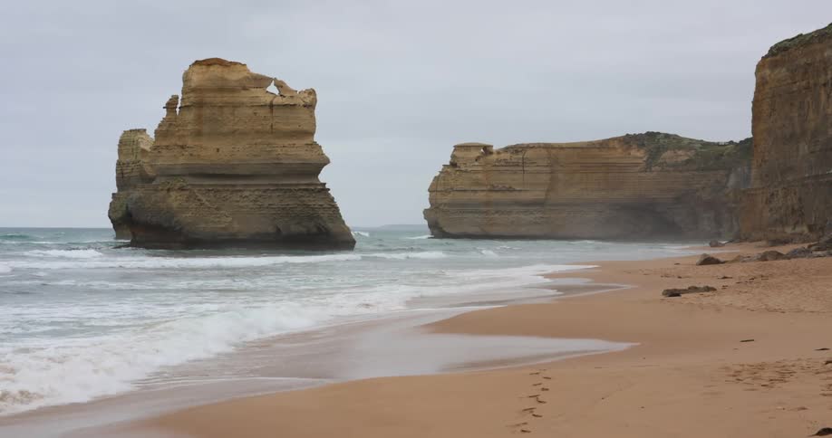 Ocean waves are moving towards the coast
