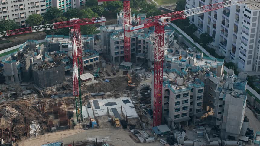 Time lapse of the construction of a building in the citys downtown