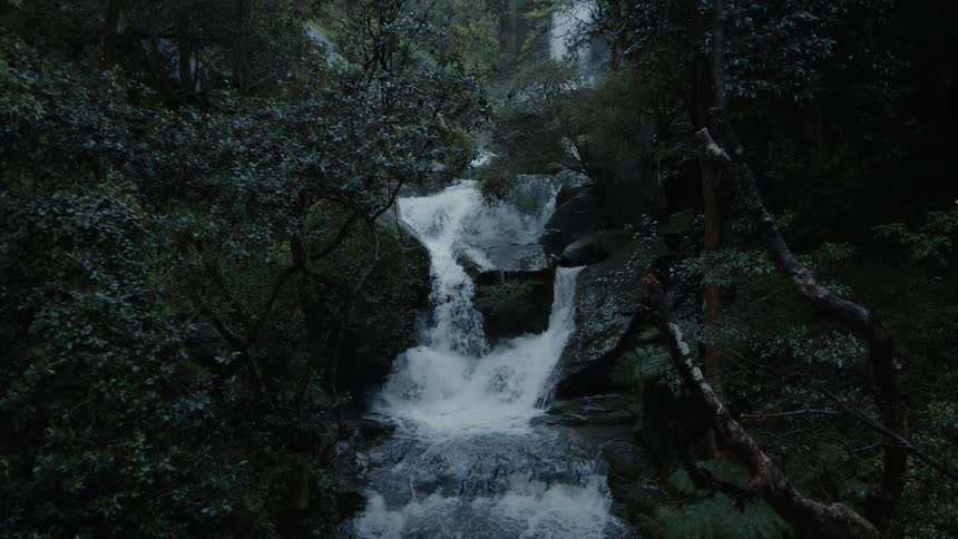 The stream runs through the mountain