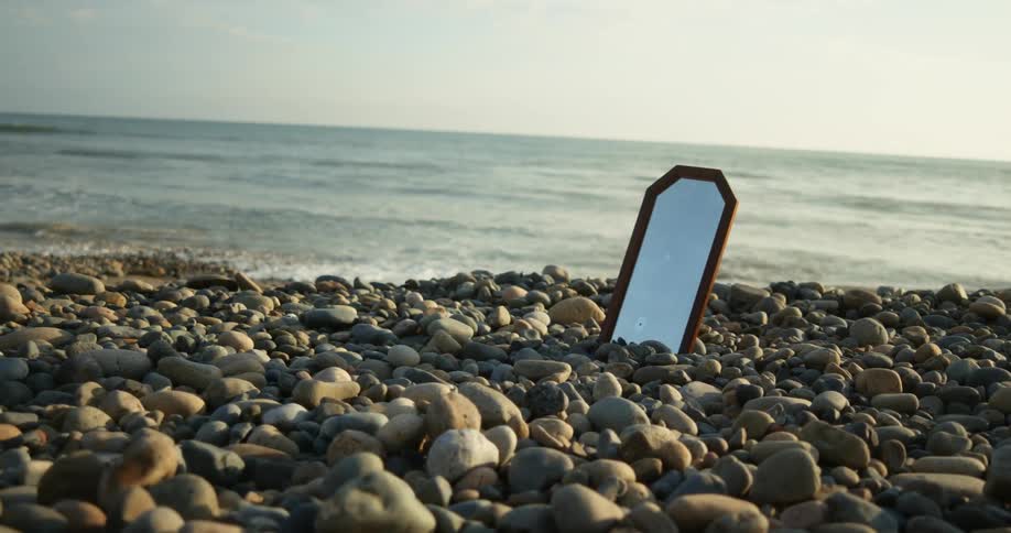 Mirror in the rocks