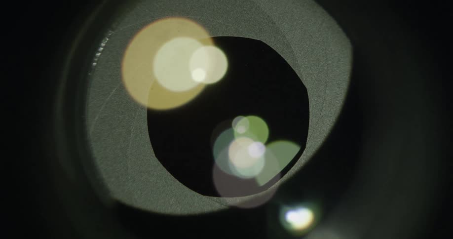 Lightsrefract repeatedly through the darkness