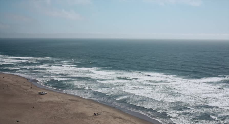 Ocean waves at beach