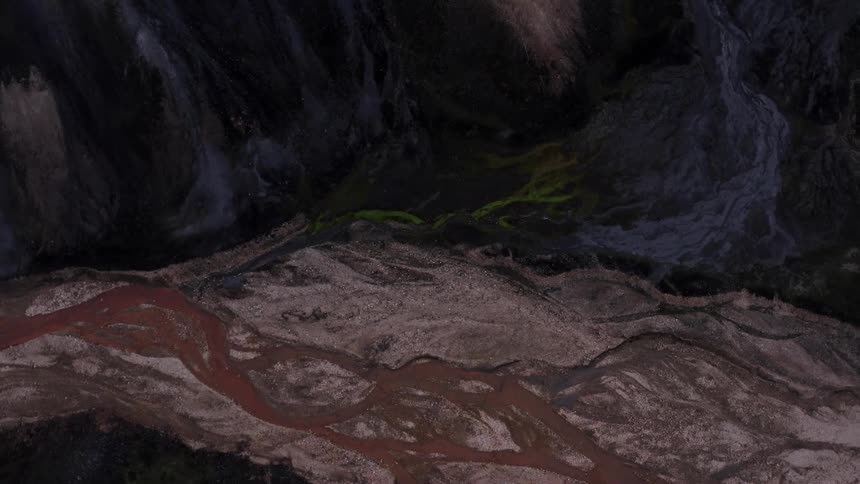 A landscape with ice water and mud