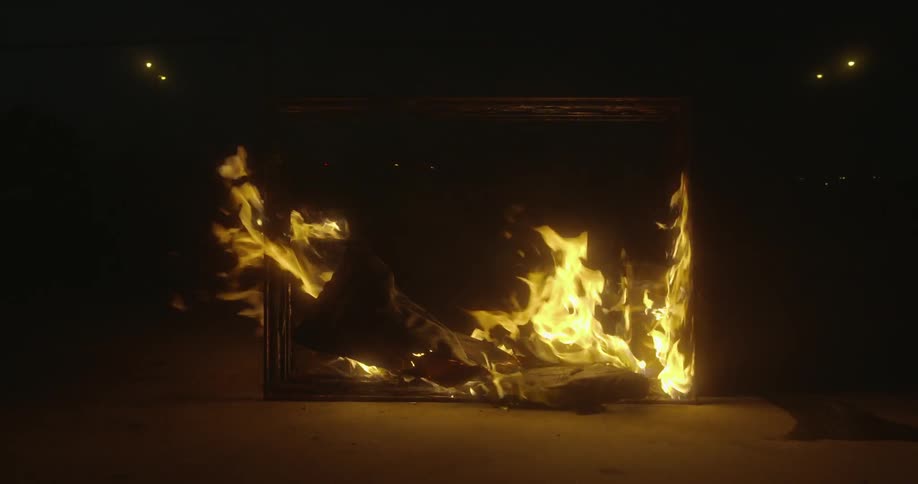 Small structure burning in the darkness