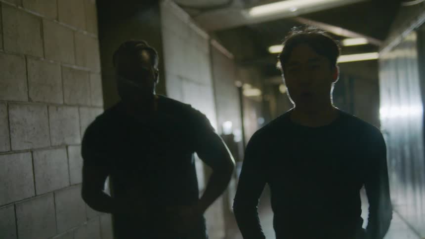 People running indoors
