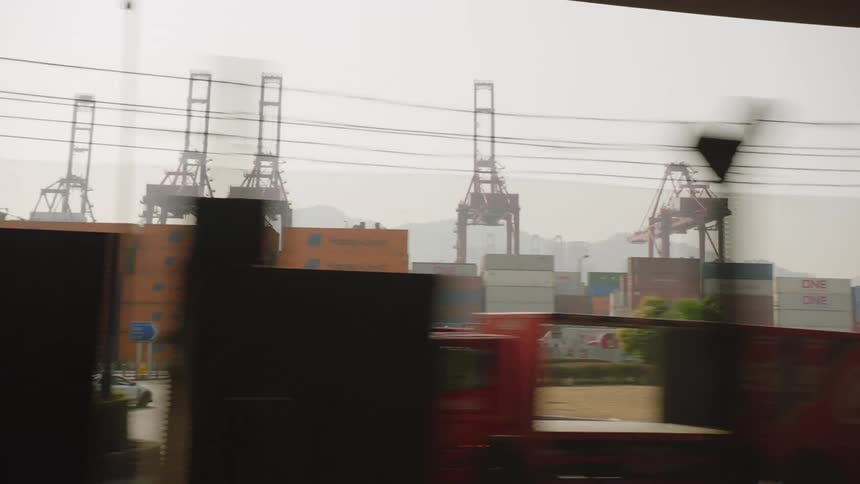 The port of full of large containers