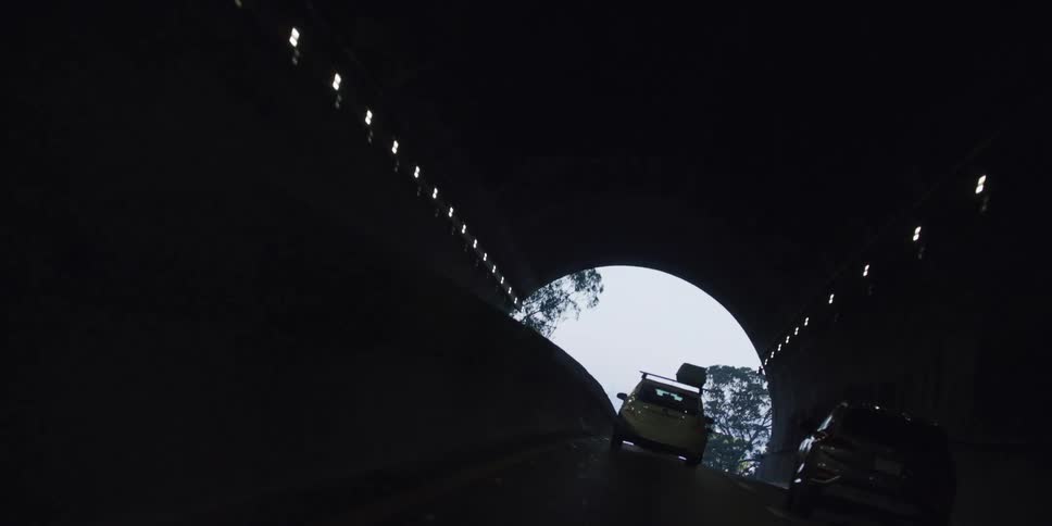 Vehicle passes through long tunnel