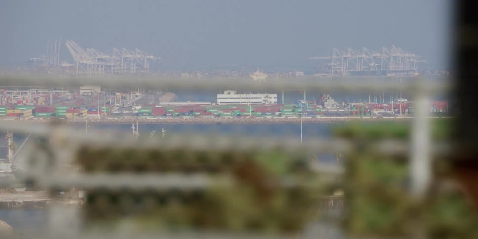 Aerial view of boats and cruise ships docked on the shore