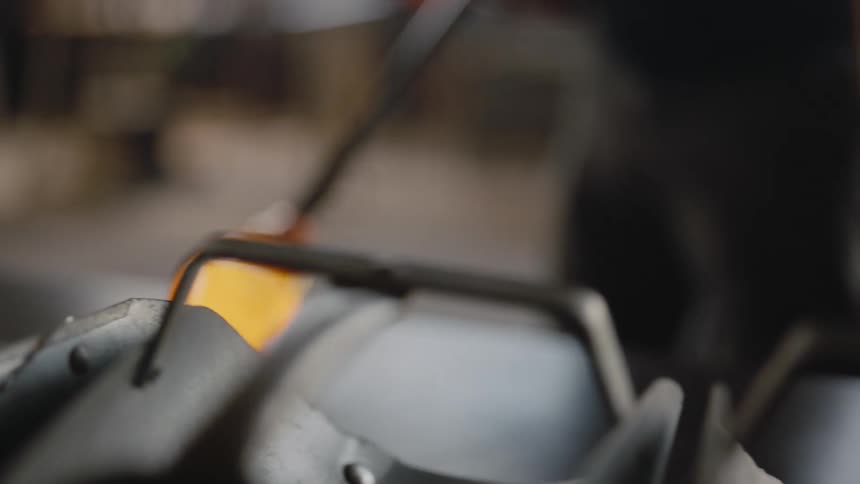 Shaping hot glass