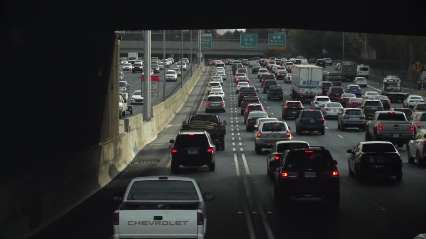Heavy traffic on the highway